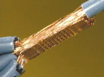 Thông số kỹ thuật hàn siêu âm để xác định khe hở cách điện trong IPC-A-620 là...